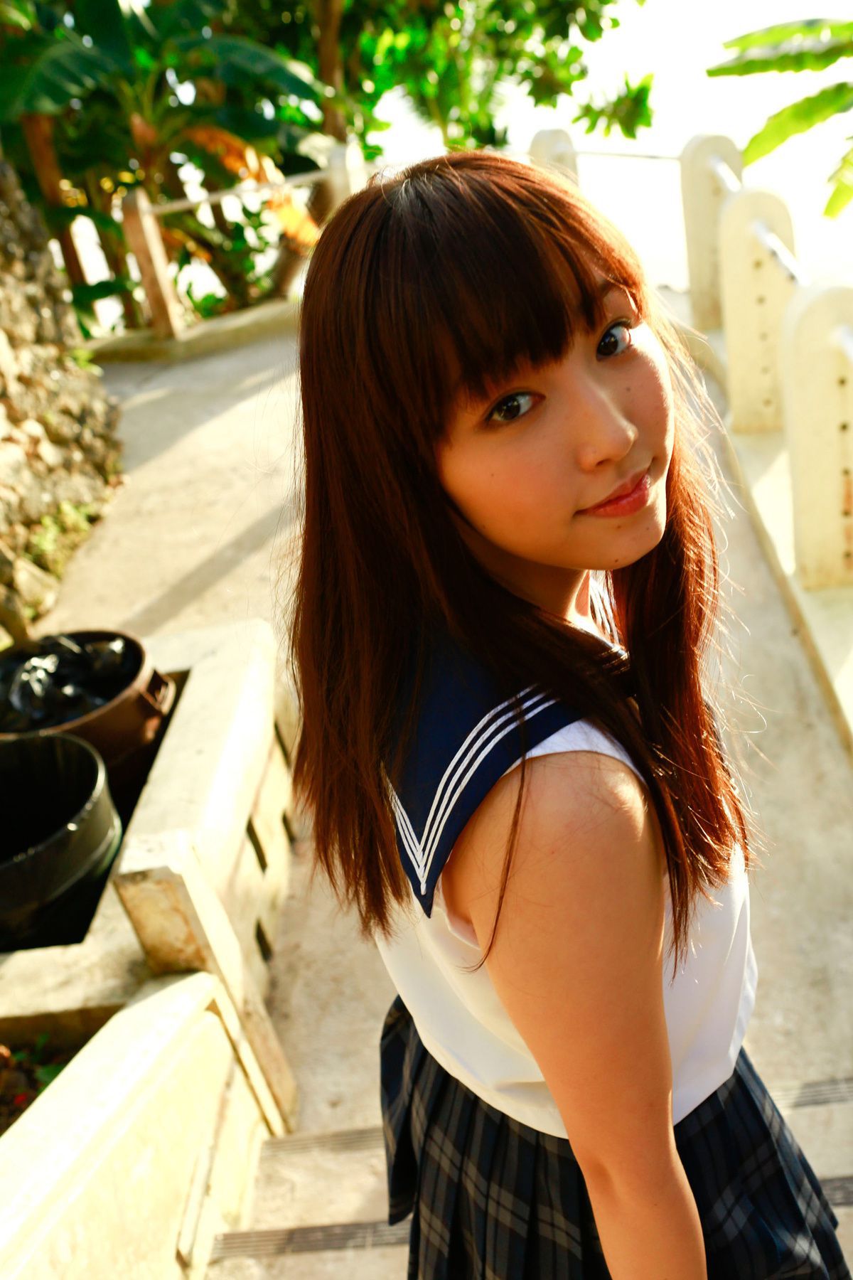 日本学生妹谱久村圣户外清纯写真