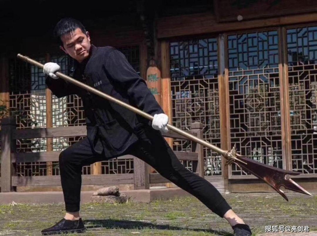 原创中国历史上最具有传奇的兵器刀中另类在影视中备受欢迎