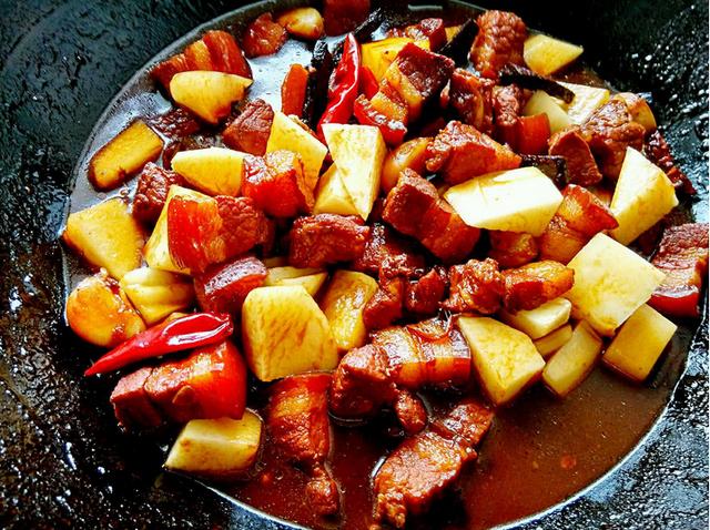 百吃不厌家常菜红烧肉炖土豆