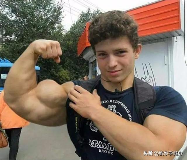 新手如何快速增强手臂6个训练动作带你塑造强有力的肱二头肌
