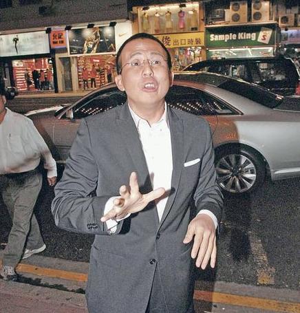 让刘銮雄一年消费400万的酒楼陷入危机,何鸿燊,许晋亨也是常客_大刘