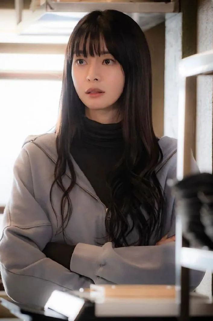 反超南韩魏璎珞梨泰院的心机女二却靠着穿搭成了圈粉的pljj