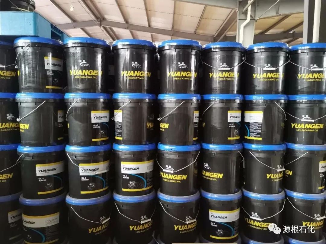 源根石化复工后首批润滑油出口订单生产发运告捷
