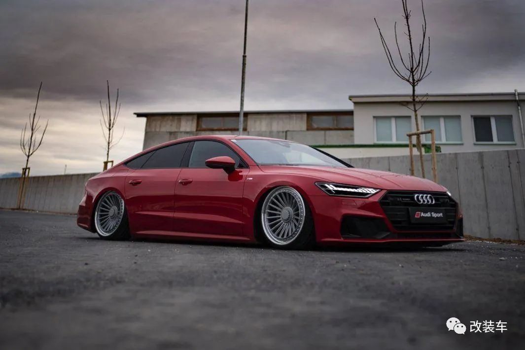 最美奥迪轿跑避震器老板的全新a7c8姿态改装