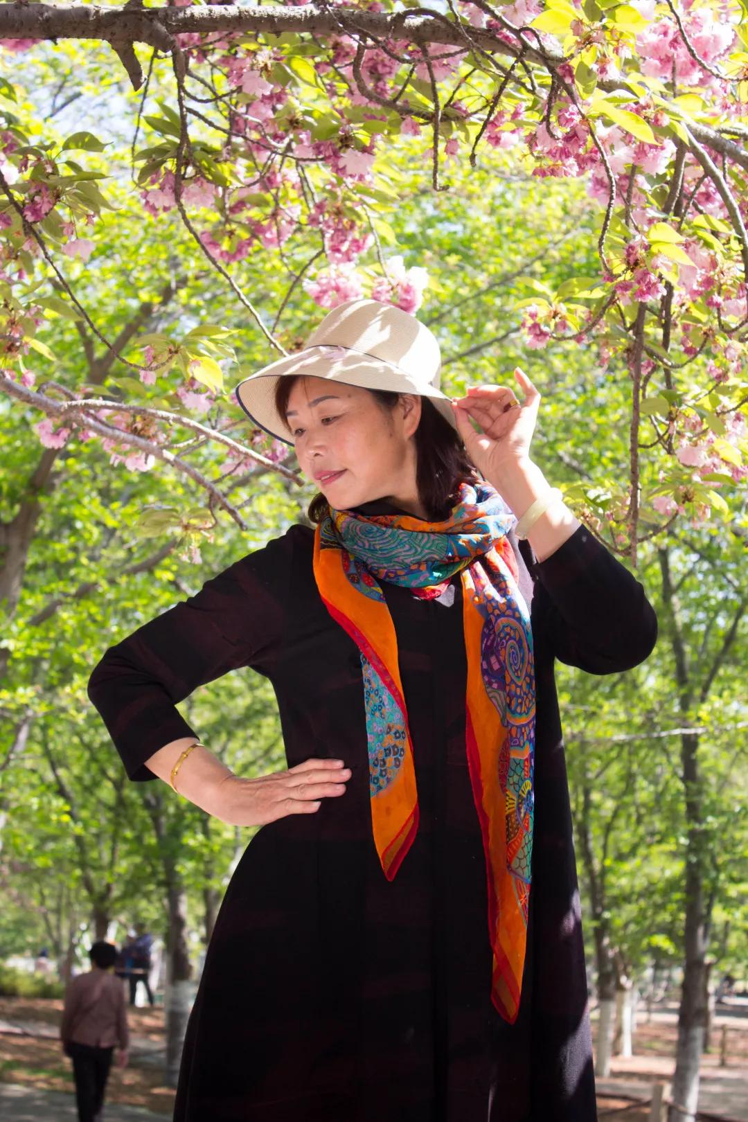 中国大妈"旅游拍照标准动作集萃!真的是炫翻天!