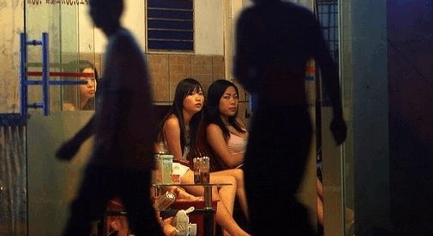 原创做夜场的女生真的没有全身而退的吗