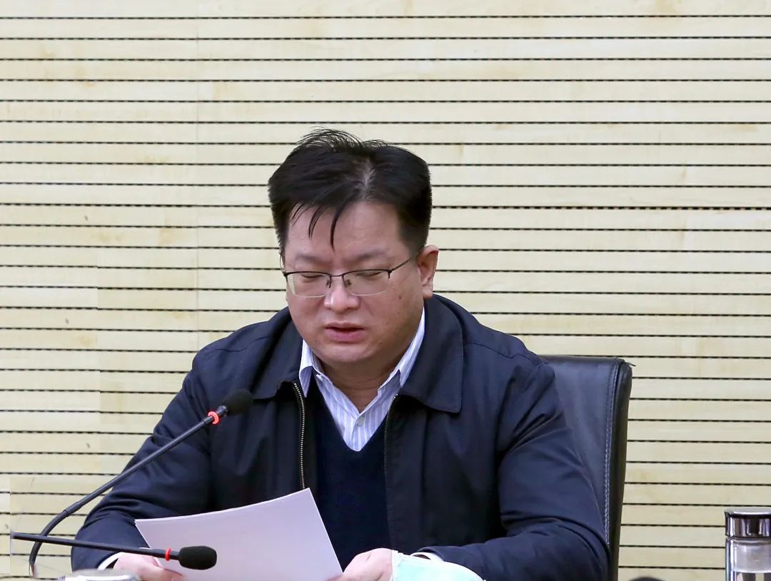 集团公司总经理王广钟在讲话中,充分肯定了五公司取得的成绩,指出了