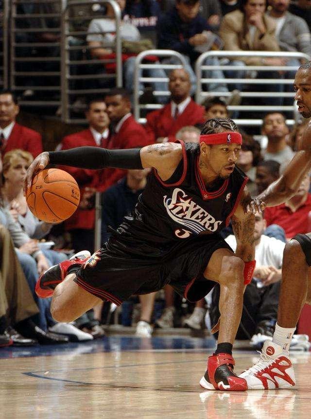 第五名:艾佛森的变向过人第四名:奥尼尔的黑旋风重扣第三名:诺维斯基