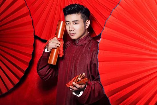 14岁跟随相声表演艺术家冯宝华先生学艺,后拜相声演员冯春岭为师,23岁