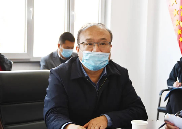 郭永东罗村镇党委书记 袁红青灵泉镇党委书记 王延平县扶贫办主任