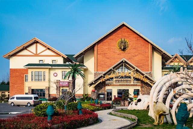 国内最好玩的旅游主题服务区堪称高速路上的旅游景区