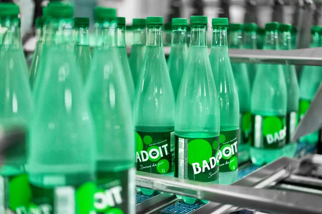 勇于挑战助力变革khs科埃斯为badoit顶级矿泉水带来革命性包装系统