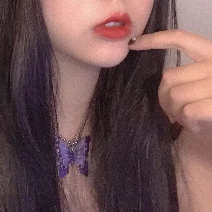 个性部位女生头像现在网恋奔现都这么甜吗