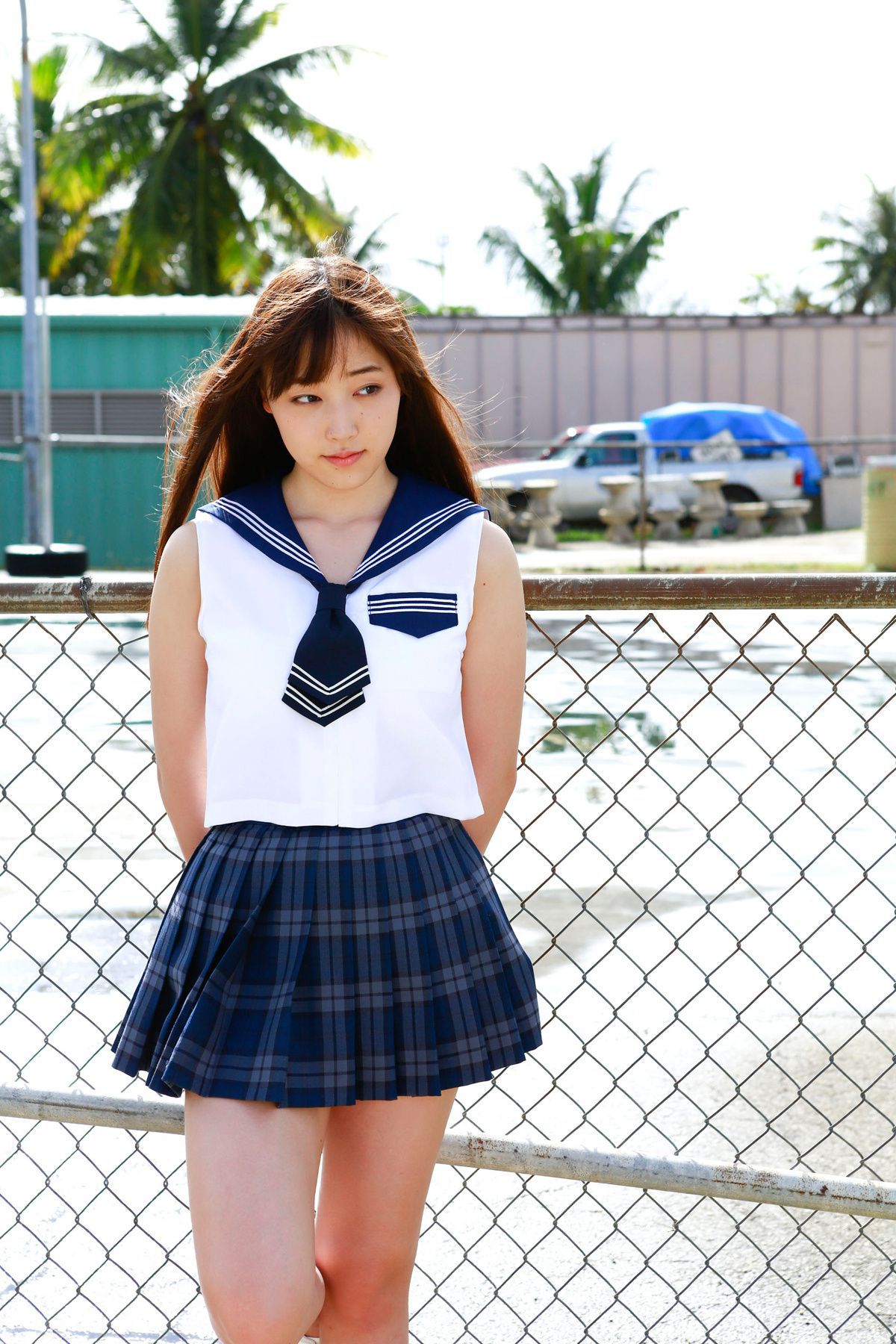 日本学生妹谱久村圣户外清纯写真