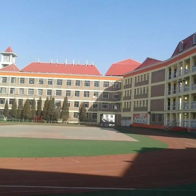 城内家校同心戮力作孩子坚强后盾城内小学五七中队网络家长会