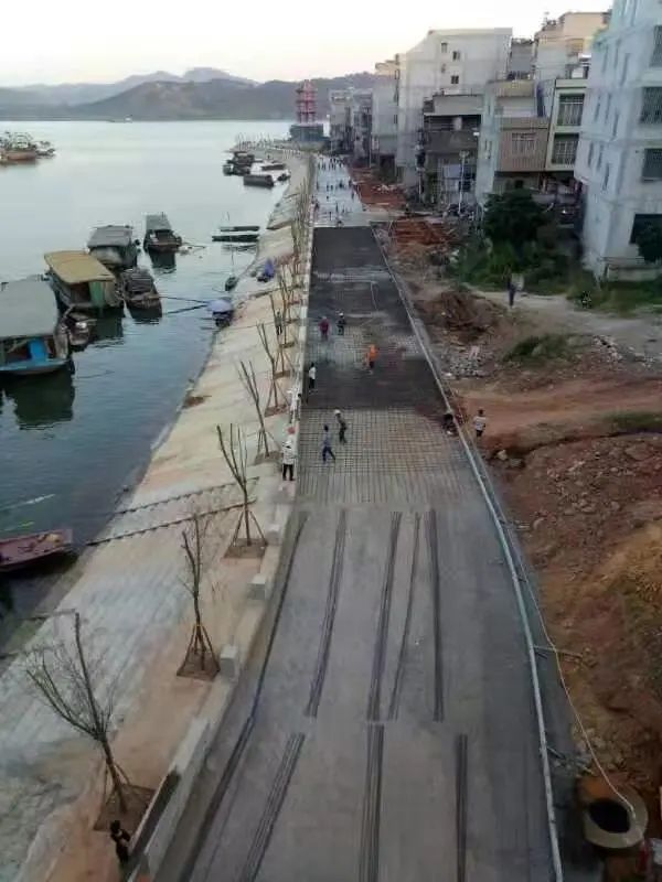 百年老店变新娘藤县蒙江镇旧城区河堤的蜕变之路