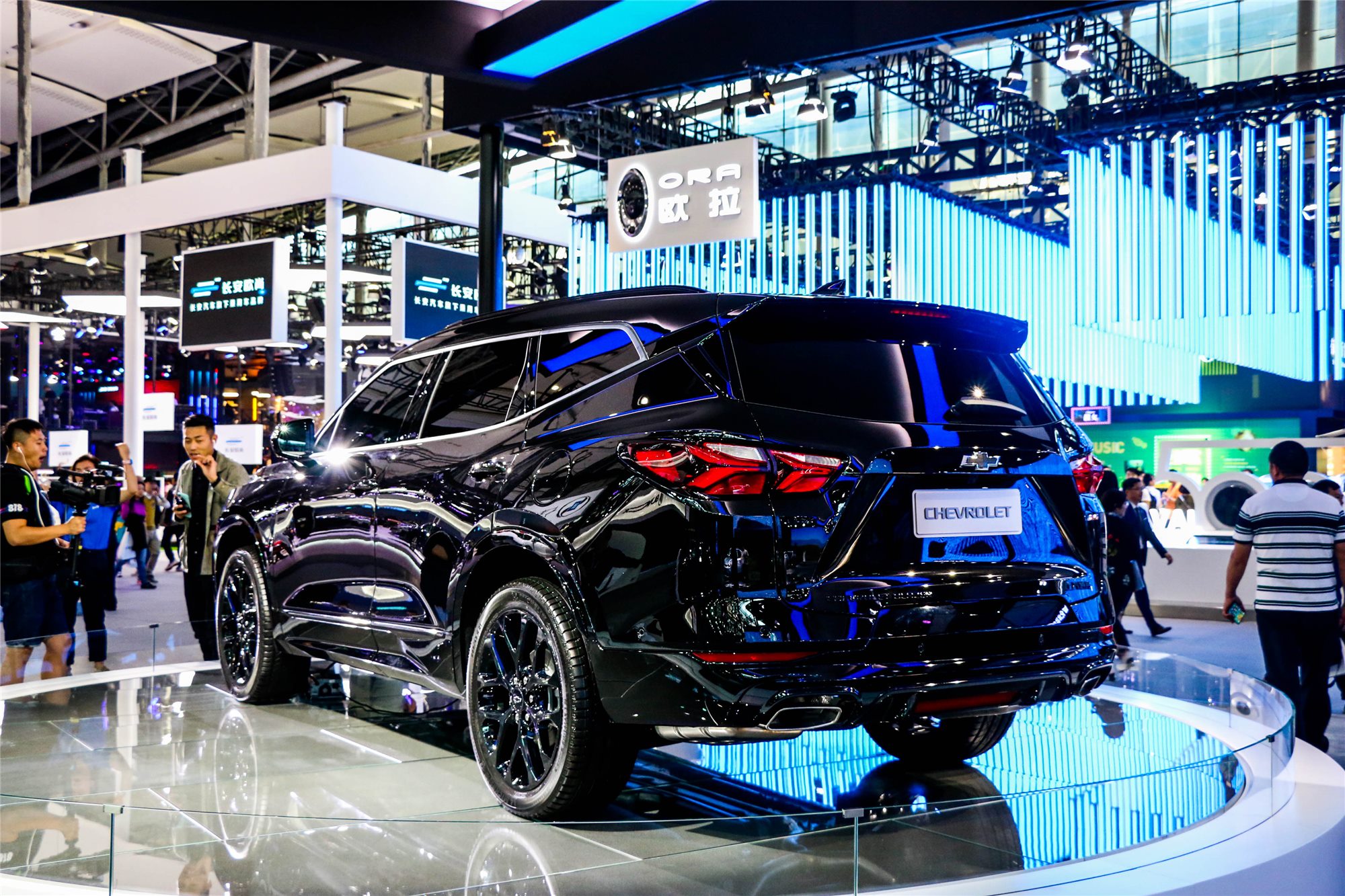 沿用海外版车型设计运动气息十足国产雪佛兰开拓者到店