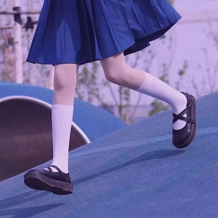 个性部位女生头像现在网恋奔现都这么甜吗
