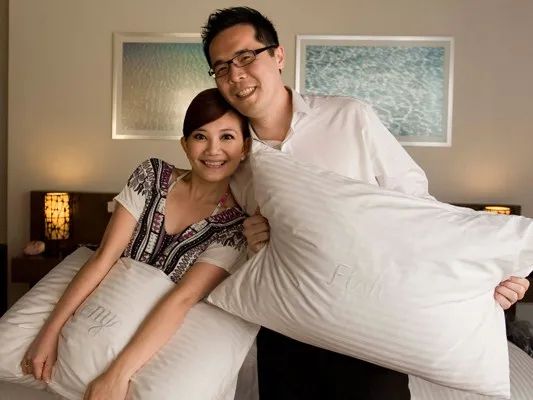 而今林以婕又被揭露真面目,名媛是假当小三是真