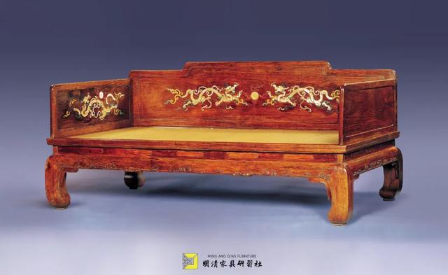 黄花梨百宝嵌高靠背南官帽椅清 黄花梨百宝嵌博古纹圈椅明末清初