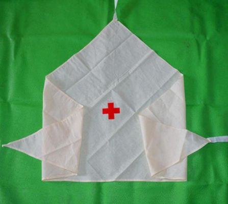 战地救护三角巾包扎图片