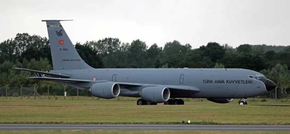 土耳其空军的kc-135加油机"春天之盾"行动中,土军动用了大量无人机