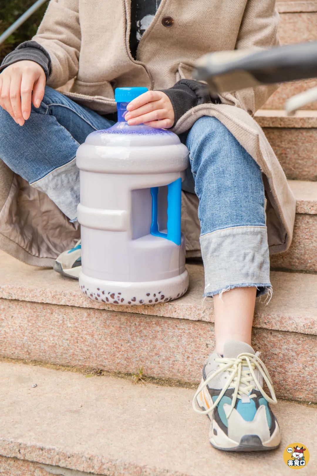 5l装的大桶奶茶青岛也有啦只卖7天