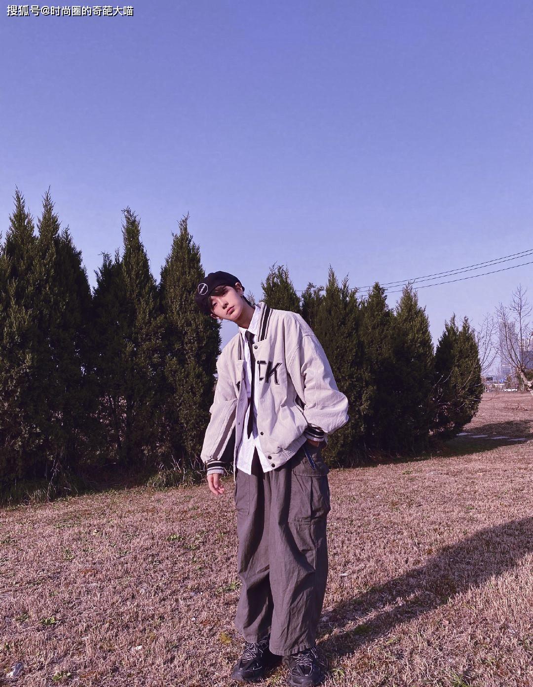 刘梦帅气赶超男偶像穿搭韩范又中性雌雄难辨在女团中实属少见