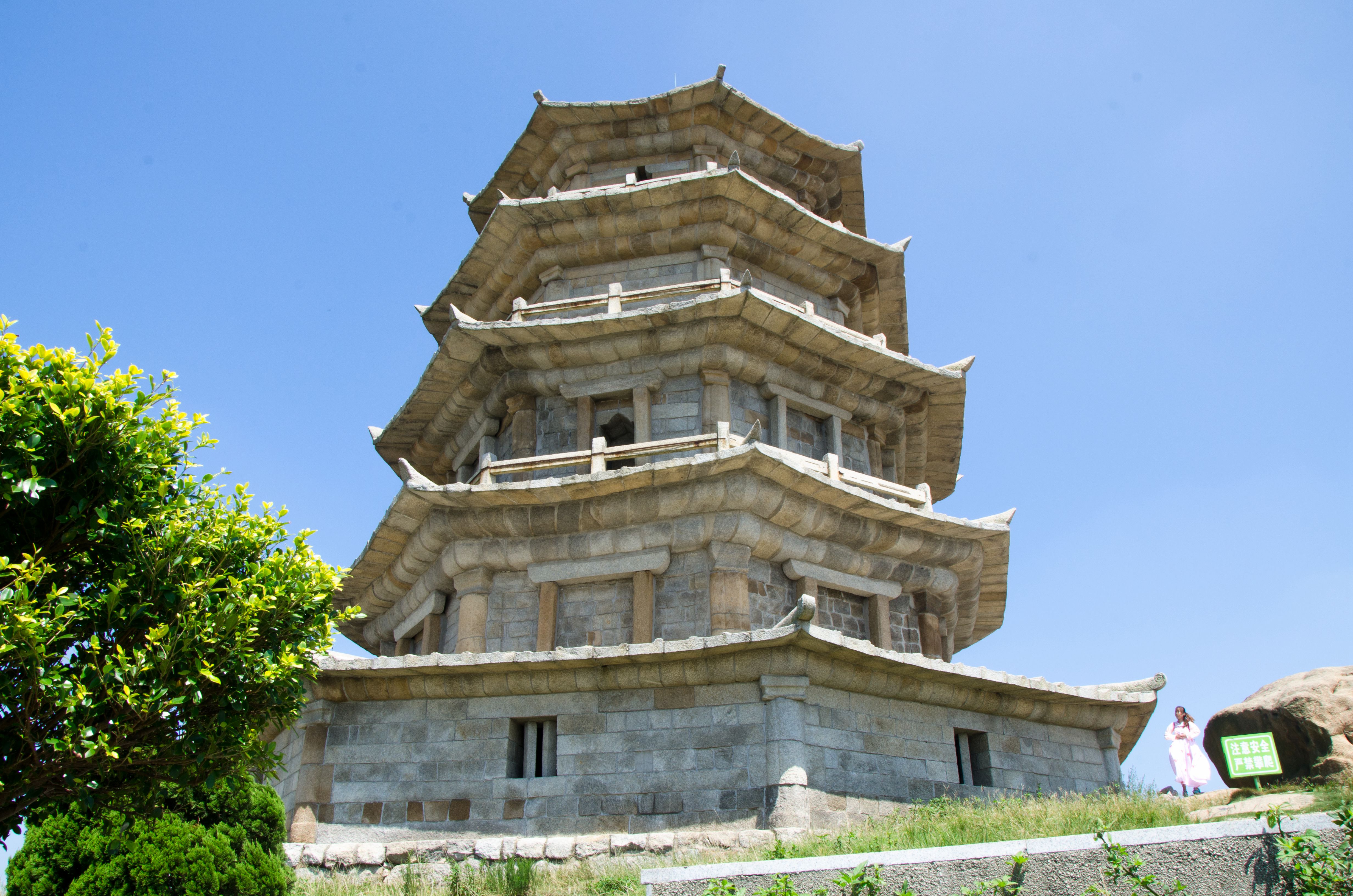 福建石狮旅游名片之一,闽南侨乡的标志性建筑,已有800多年历史