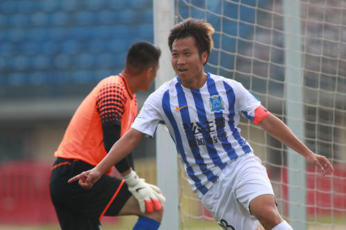 这个广州人在恒大混不下去就去富力,不怎么舍得离开广州?_卢琳