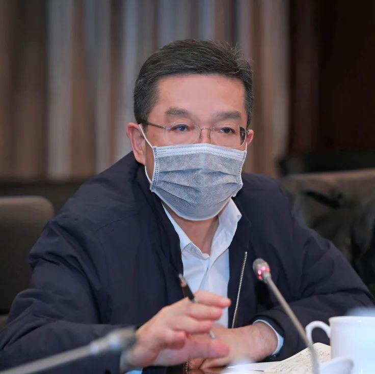 转发郑钢淼赴普陀区调研强调巩固防控成果全力帮扶企业