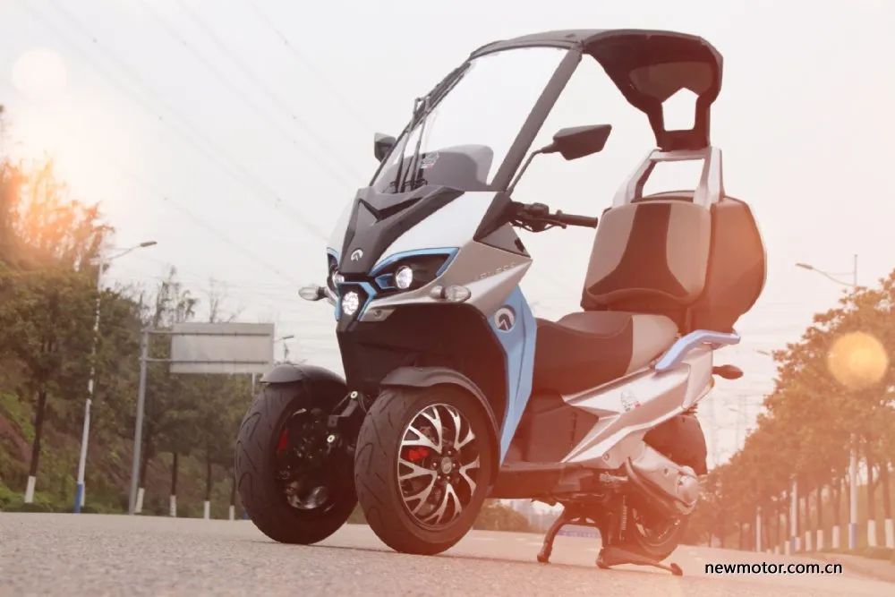 美少女骑士试驾进口倒三轮ad1 200_搜狐汽车_搜狐网