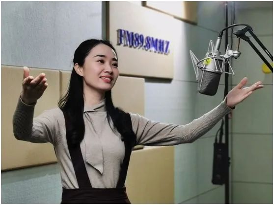 作曲,演唱:陈菁菁同安进修附小音乐教师钢琴伴奏:彭燕燕同安区文化馆