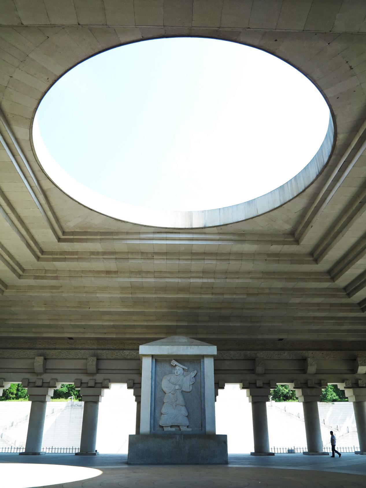 原创人文初祖拜黄帝陵