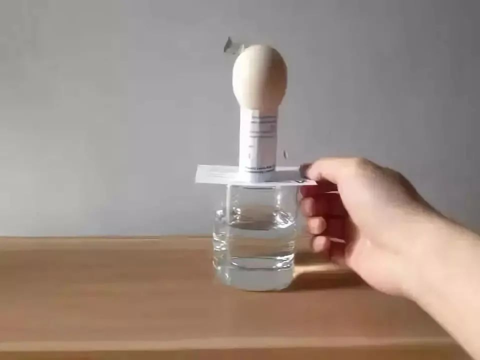科学探究小实验鸡蛋跳水