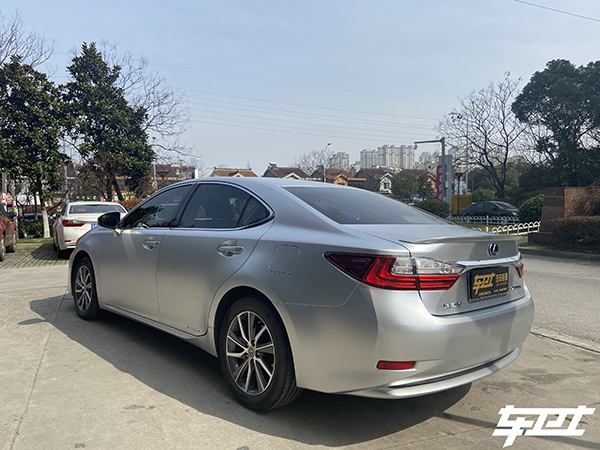 雷克萨斯es300h电光太空银改色膜案例