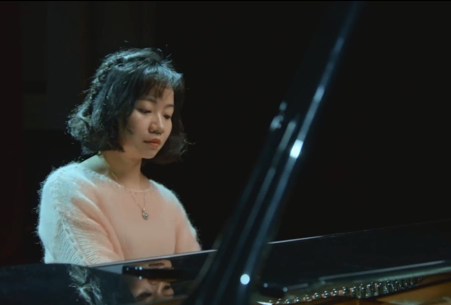 钢琴伴奏:彭燕燕同安区文化馆演唱:李婧大同第二中心小学音乐教师演唱