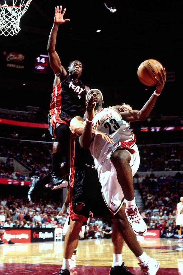 致敬青春,盘点03白金一代詹韦瓜十大对飚时刻