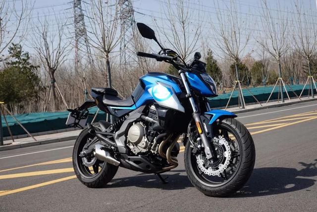 新车速递2020款春风650nk外观配置全面升级标配滑动离合器