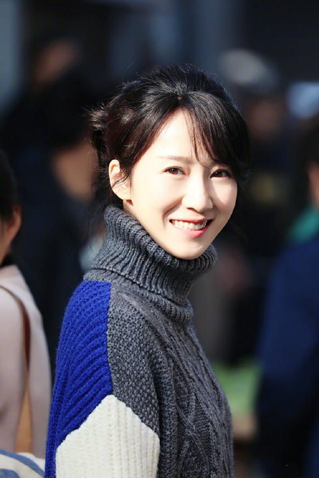 她是我们熟悉的"二嫂",放弃事业嫁入豪门,今35岁迎事业第二春_李念