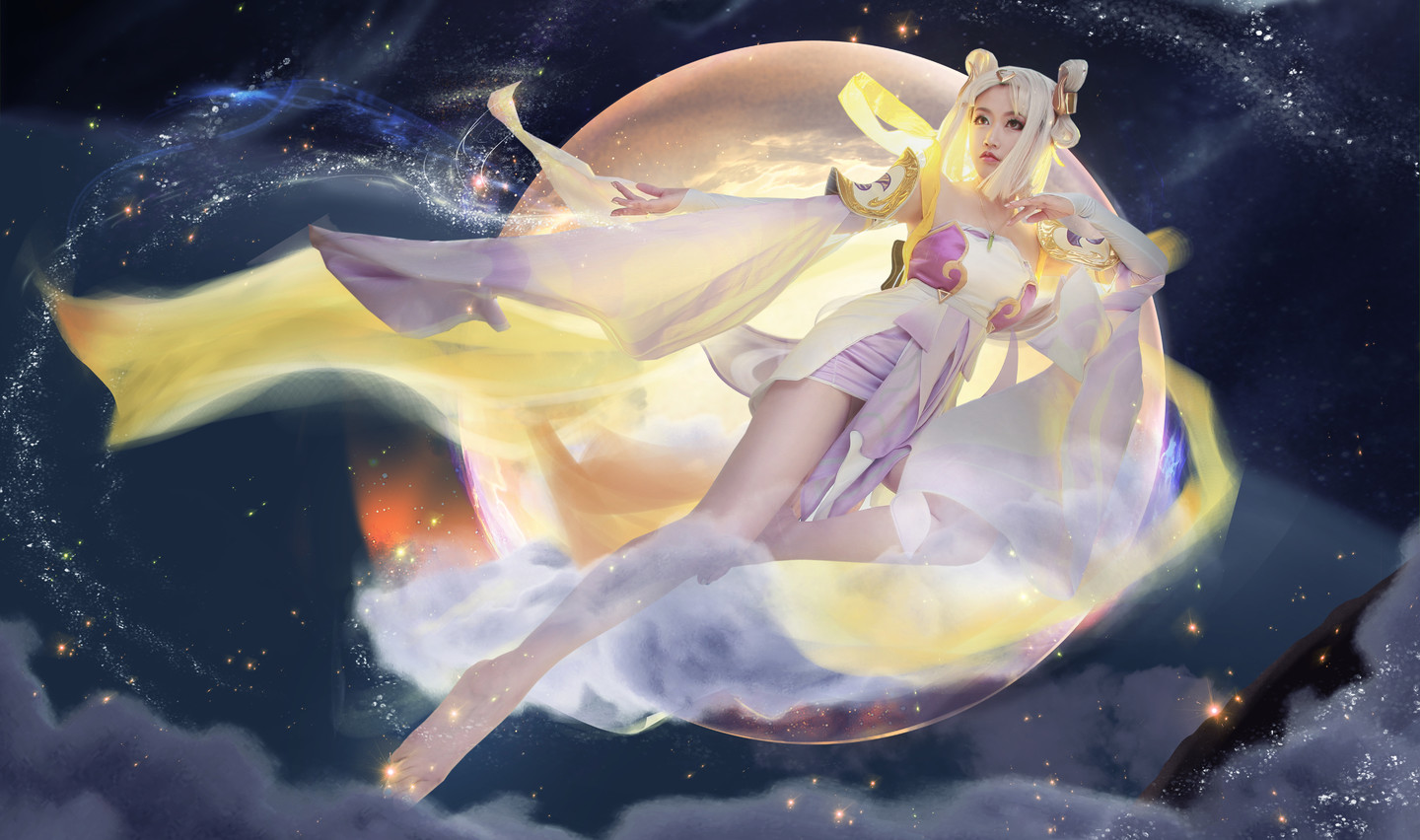 长腿小姐姐cos嫦娥小脚丫超可爱想变成她怀里的兔子