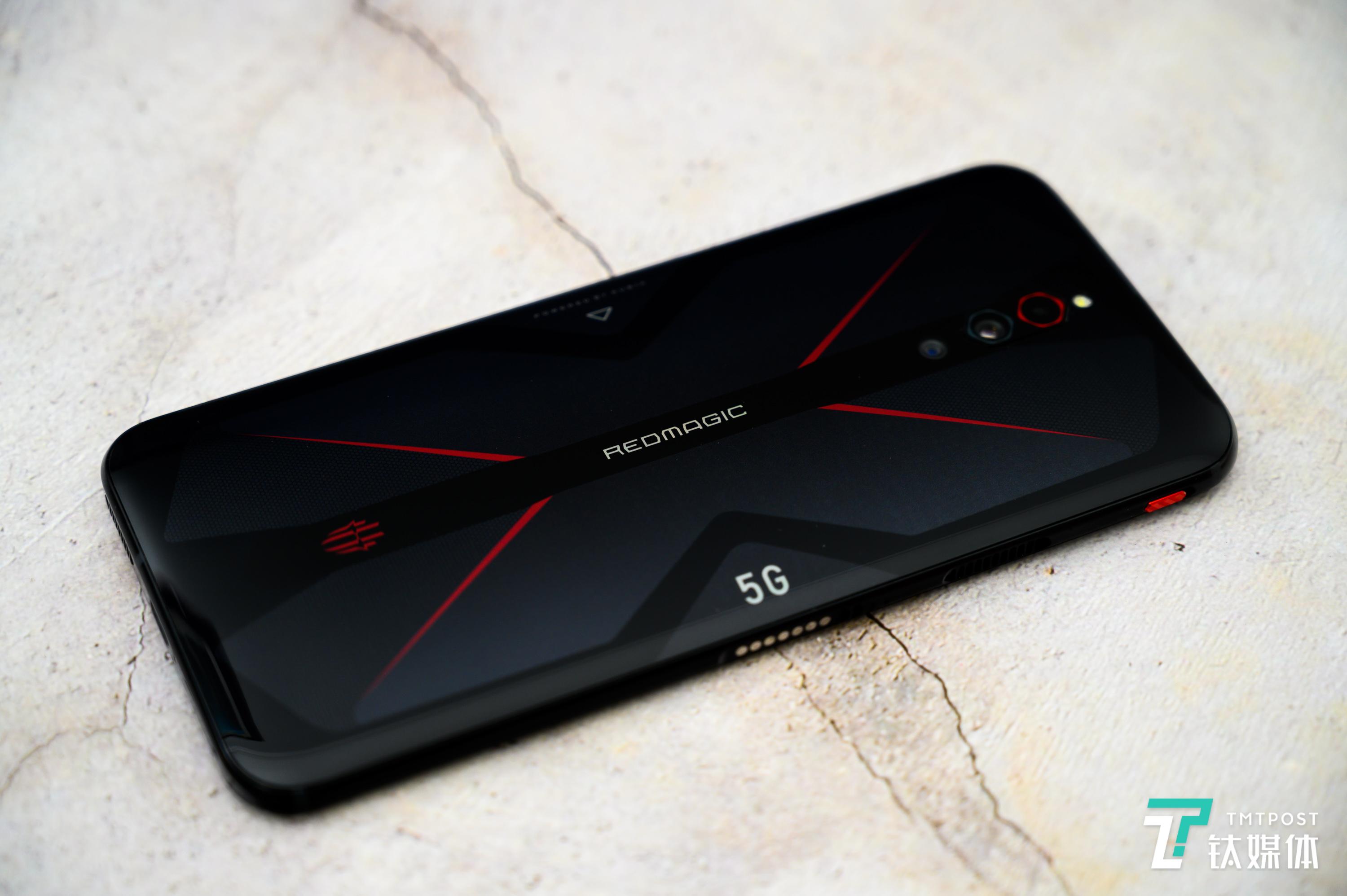 全球首发144hz刷新率屏幕红魔5g游戏手机评测钛极客