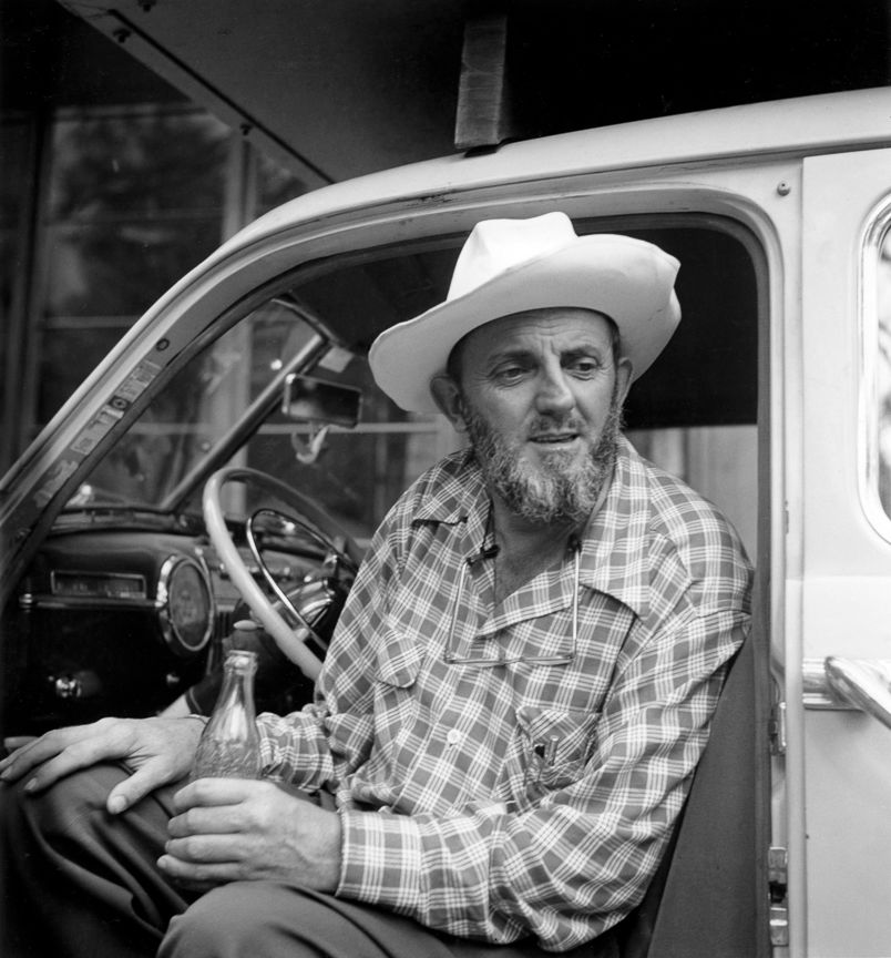 伊莫金坎宁安镜头中的摄影大师肖像