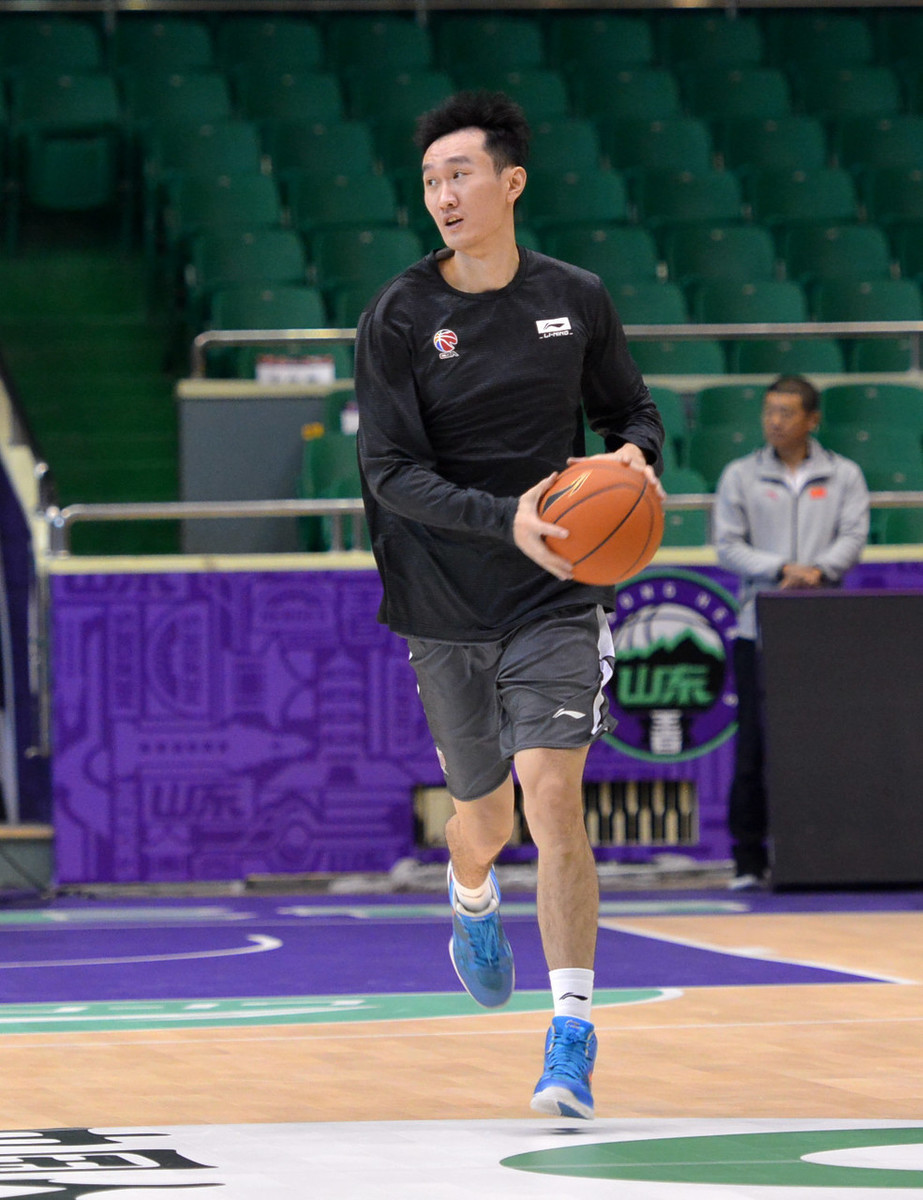 原创山东男篮三大锋线悍将下赛季能否联手?丁彦雨航 刘冠岑 李祥波