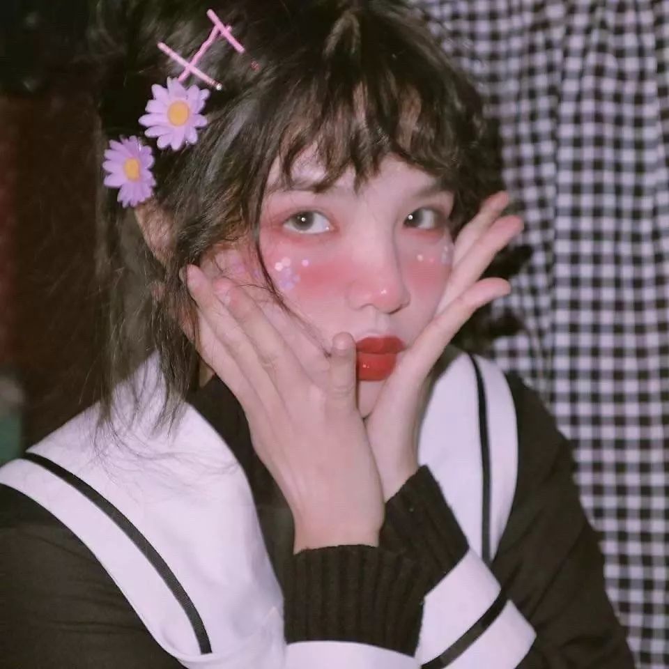 头像明明早已百无禁忌偏偏你是一百零一