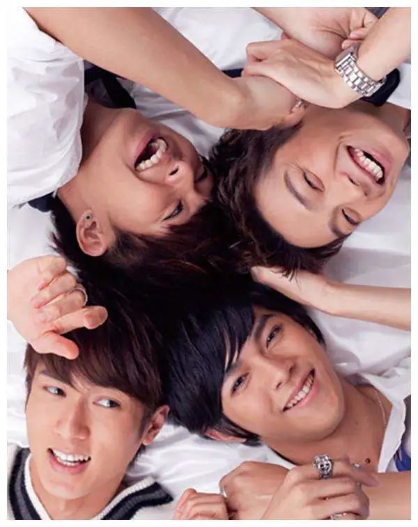 没想到飞轮海竟然会以这样的方式成为时代的眼泪