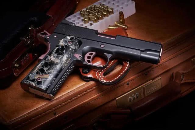 宛如艺术品的经典名枪夜鹰定制版雌鹰20