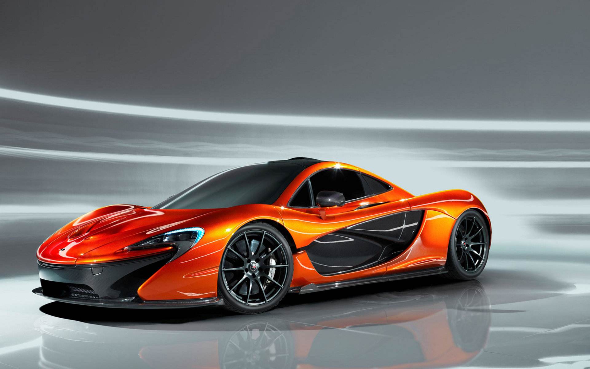 阿尔法罗密欧33 stradale——蝴蝶门同样是意大利品牌,同样是性能车的