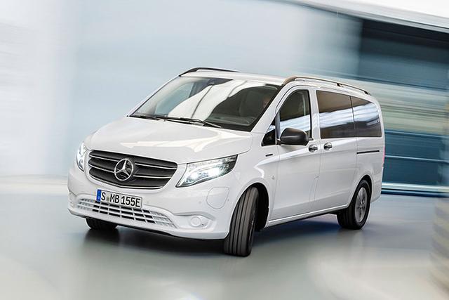 evito tourer 动力源自设置于前轴上的电动马达,可以输出最大 204 匹