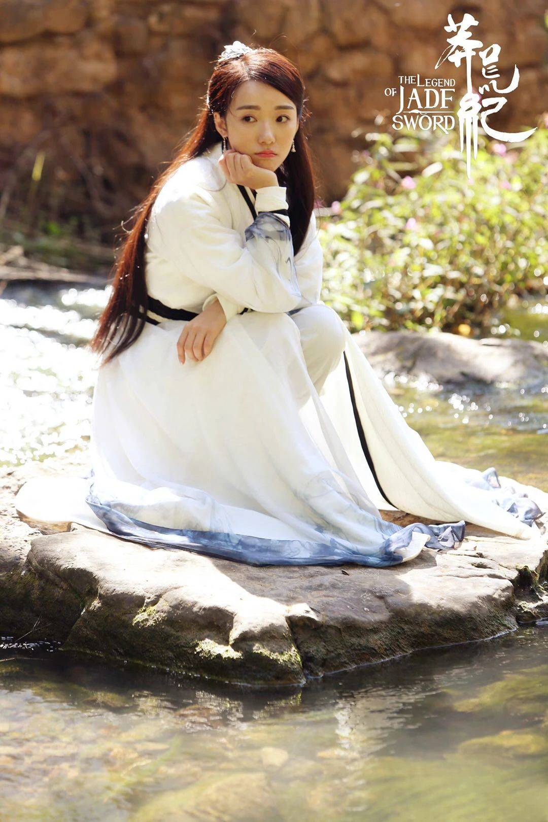 部都市情感剧《幸福的理由》,她在剧中搭档钟汉良饰演他的妹妹张若彤